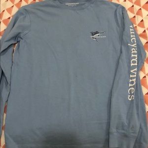 Vineyard vines tee